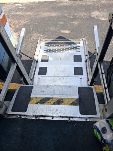Ricon UNI-lite Wheelchair Lift Manual Foldable Aluminum Silver for Adults
