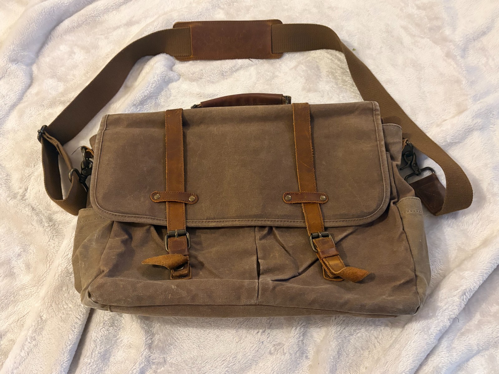 Lifewit Men's Brown Laptop Bag/Briefcase, Good Condition