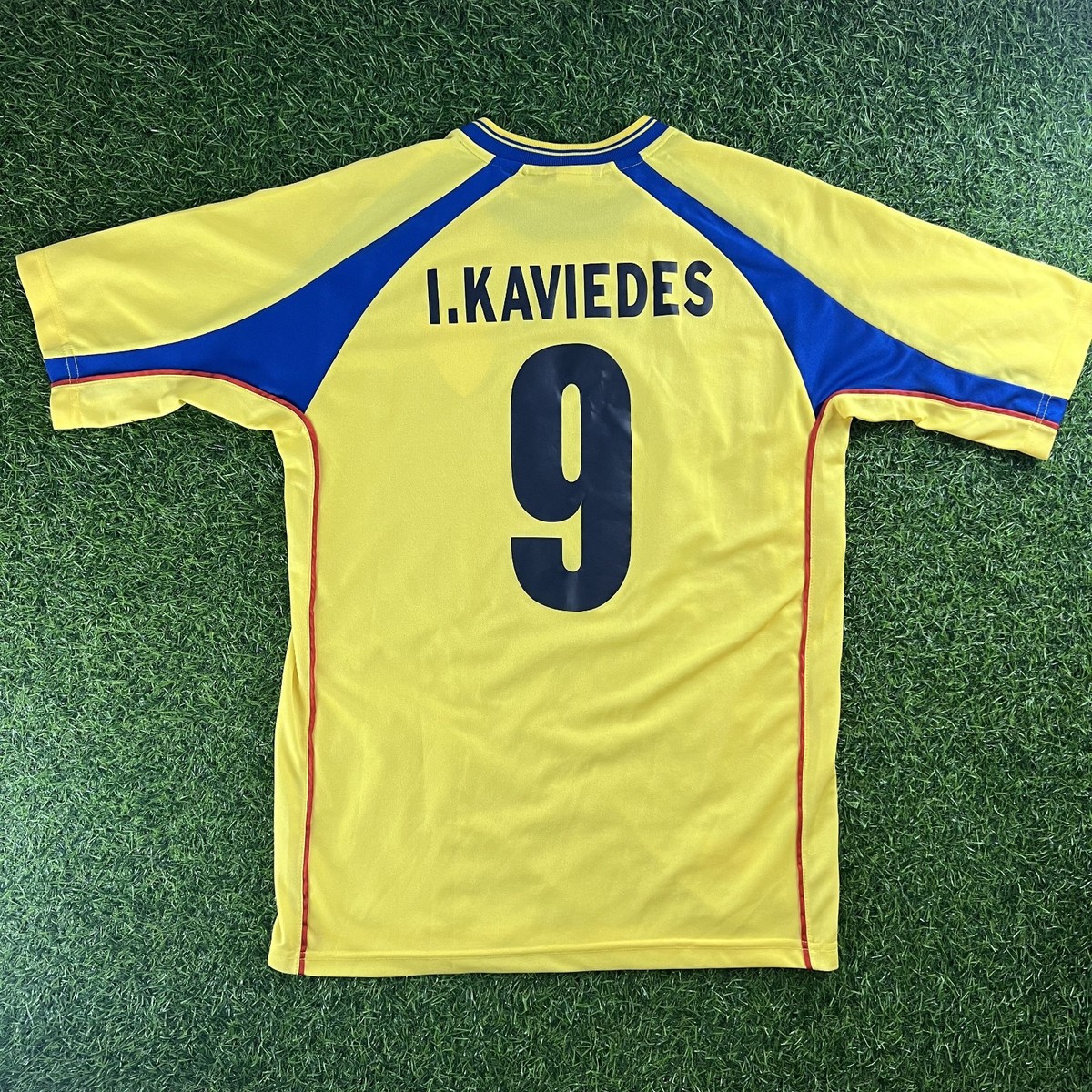 Ecuador 2002 Official Jersey Shirt Kit – Ivan Kaviedes – Size L