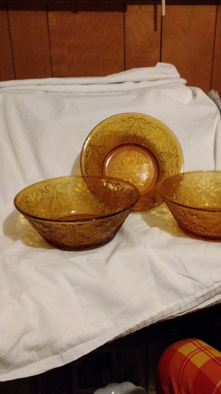 amber Pressed Glass Round Bowl Floral Pattern Glossy Finish Decorative 3 peices