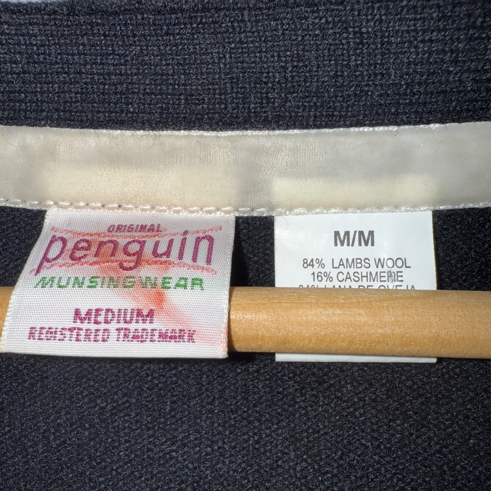 Suéter Vintage Original Penguin Munsingwear Años 90 Lana de Cordero Cuello en V Talla Mediana M Foto 4 de 4