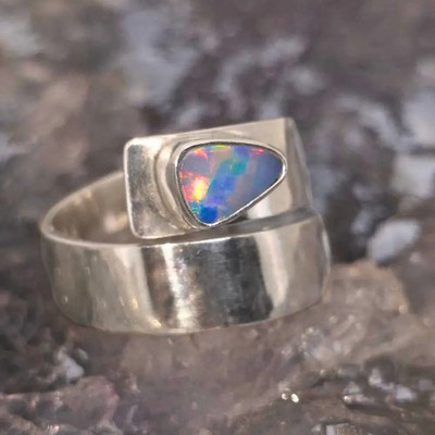 'Savi Luvia' Lightning Ridge Natural Doublet Opal 0.2g 925 Silver Handmade Ri...