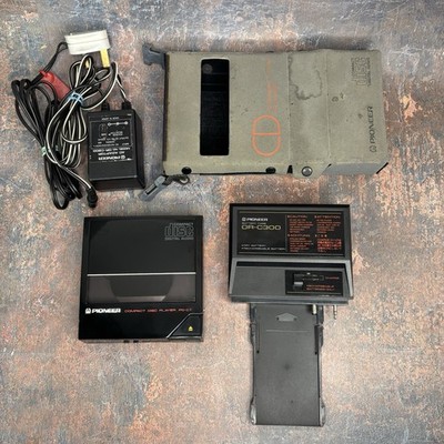 Seltener Pioneer PD-C7 Vintage Portable 80 s CD Player + Battery Case C300 - FUNKTIONIERT