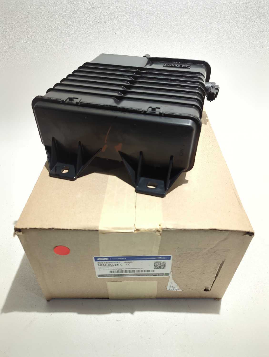 New OEM Vapor Canister Ford Escape Mustang Transit 20082014 9R3Z9C985C eBay