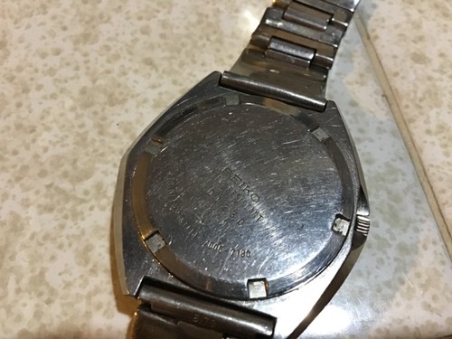 Reloj Automático Seiko Día Fecha, Esfera Plateada (7006-7180, Vintage) - HY en caja - Imagen 7 de 12