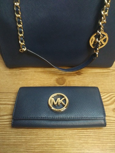 NWT MICHAEL KORS Gold Chain Strap Leather Tote Bag W/ Matching Purse Navy Blue - Picture 3 of 10