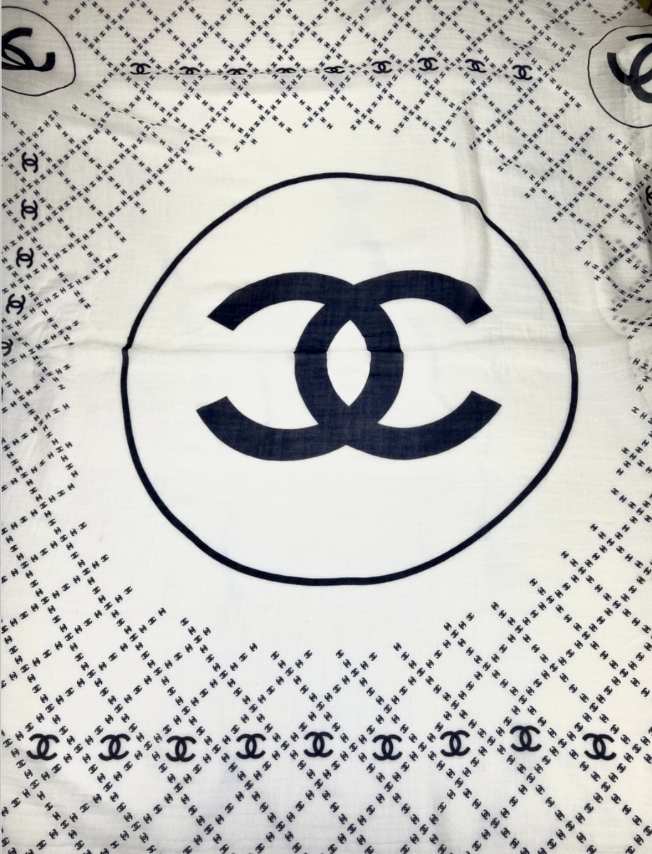 *ゴージャス♪*【CHANEL】スカート ブラック&ホワイト CCロゴ CHANEL Interlocking CC Logo White Silk/Cashmere Oversized