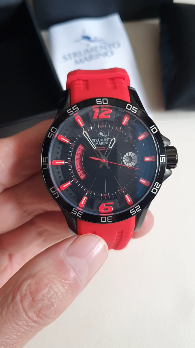 Strumento Marino Hurricane 3 Hands Silicon Quartz Black Dial  display picture 2