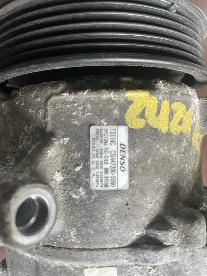 Compresor de aire acondicionado para Toyota Corolla usado TSE14C 15 DÍAS DE GARANTÍA Foto 2 de 4