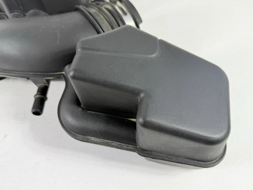 Manguera de tubo de admisión de resonador de filtro de aire del motor Ford Explorer 2011-2019 OEM Foto 3 de 4