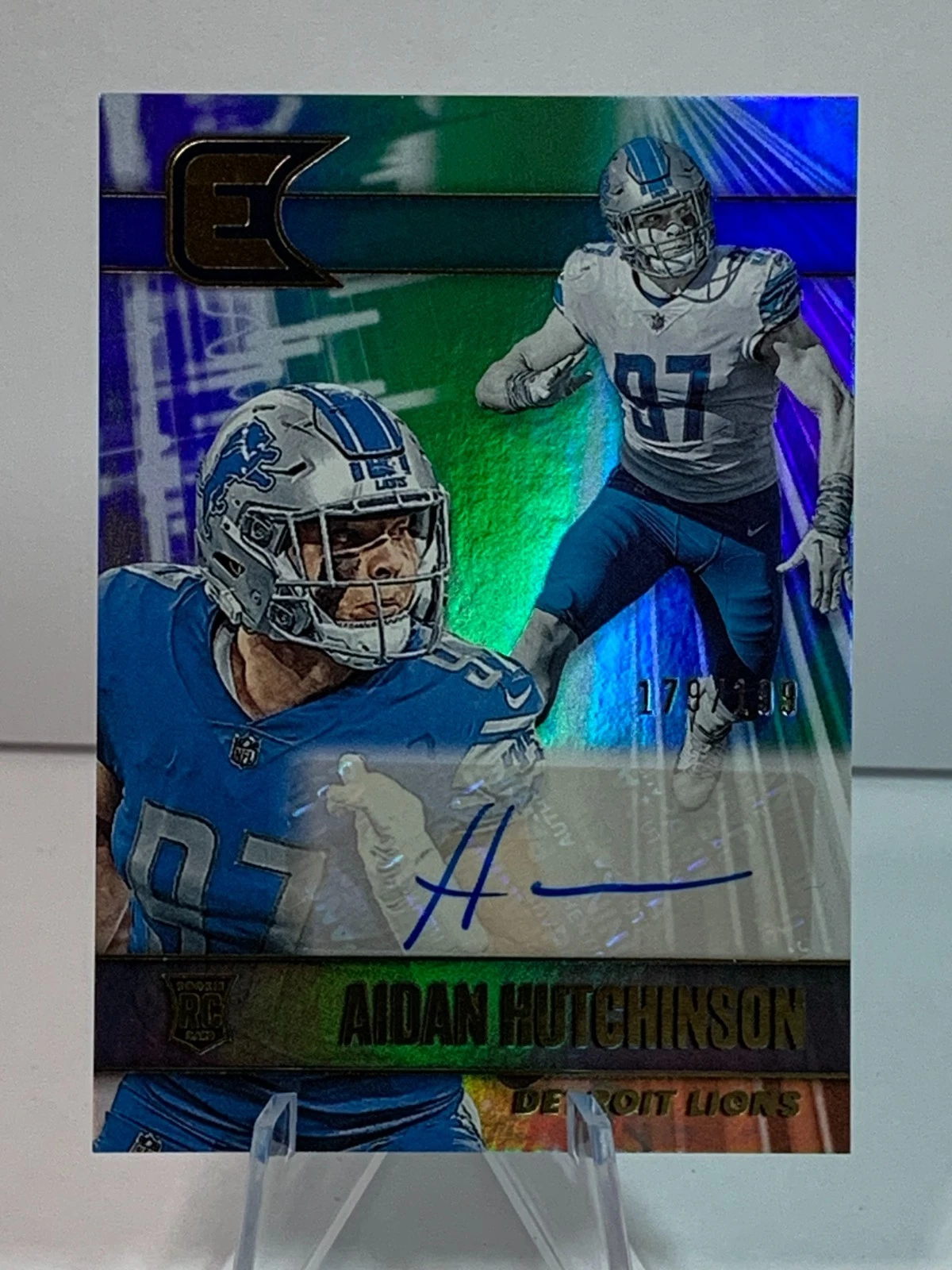 2022 Chronicles Essentials Aidan Hutchinson Rookie Auto /199 Lions ESS-AIH