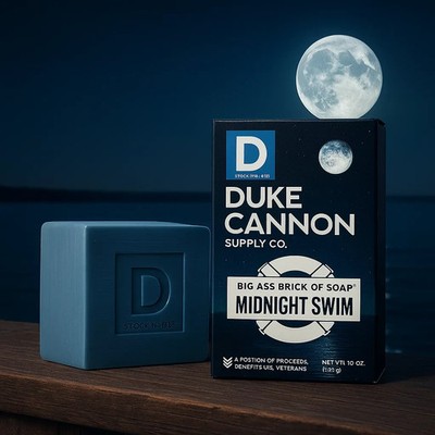 Duke Cannon Duschseife ''Midnight Swim'' mit nächtlicher Erfrischungsgarantie