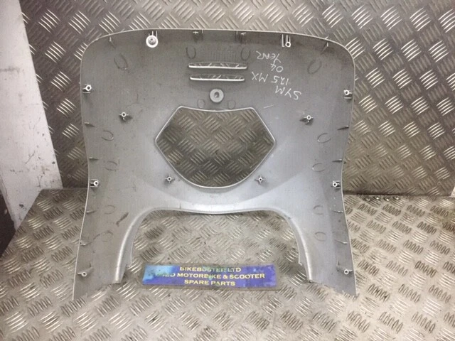 SYM125 evo mx top fairing finished in silver 2004 - image 4 of 4