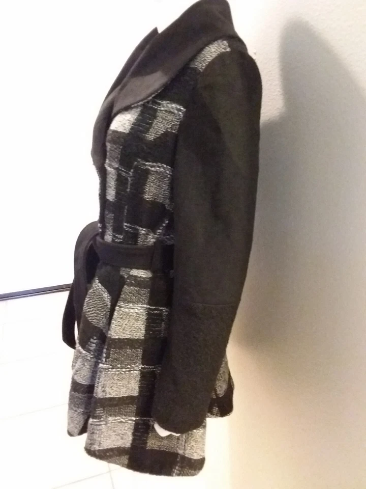 Shelli Segal Laundry Black White Plaid Belted Coat Size Medium - Image 4 of 4