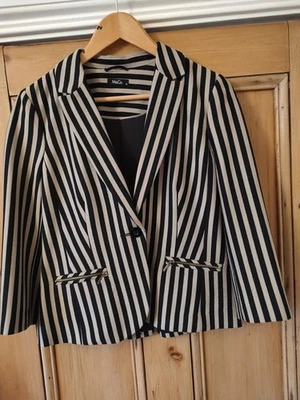 M & Co. Ladies Jacket - Image 1 of 4