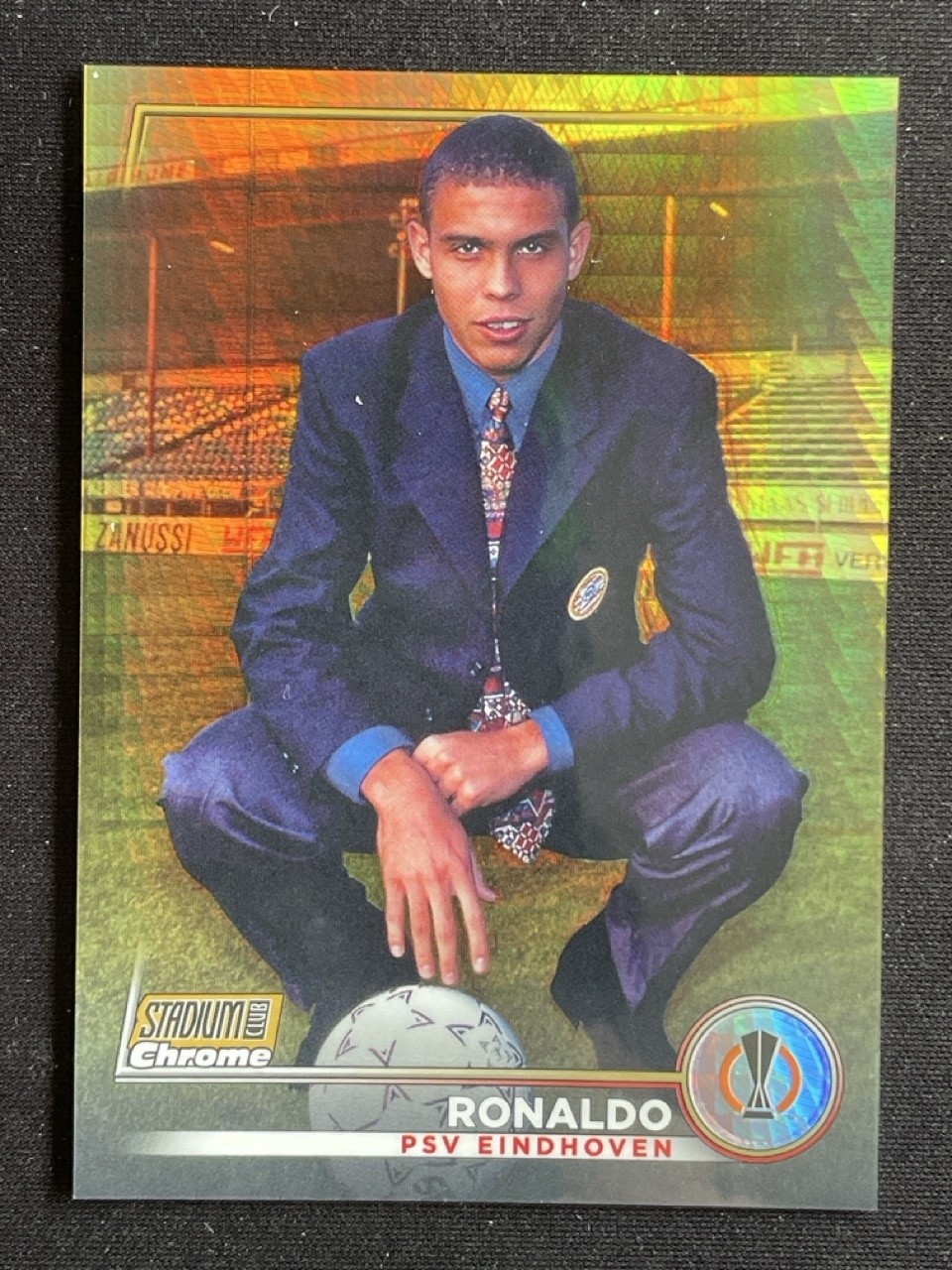 Ronaldo 2022-23 Topps Stadium Club Chrome UCL Gold Prism Refractor /50 #9 view 1