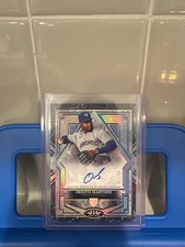 2025 topps tier one orelvis martinez base tier 3 auto holo silver /10