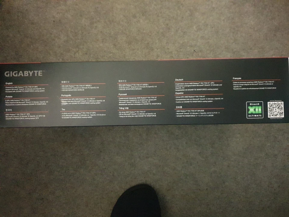 12GB AMD Radeon RX 7700 XT Graphics Card - Image 3 of 4