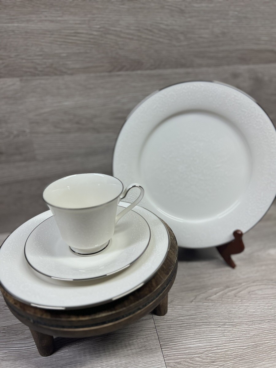 VTG Noritake Affection Full Place Setting Ivory Floral Silver 7192