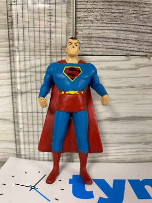 Superman Collectible TM & DC Comics 3''in Action Figure