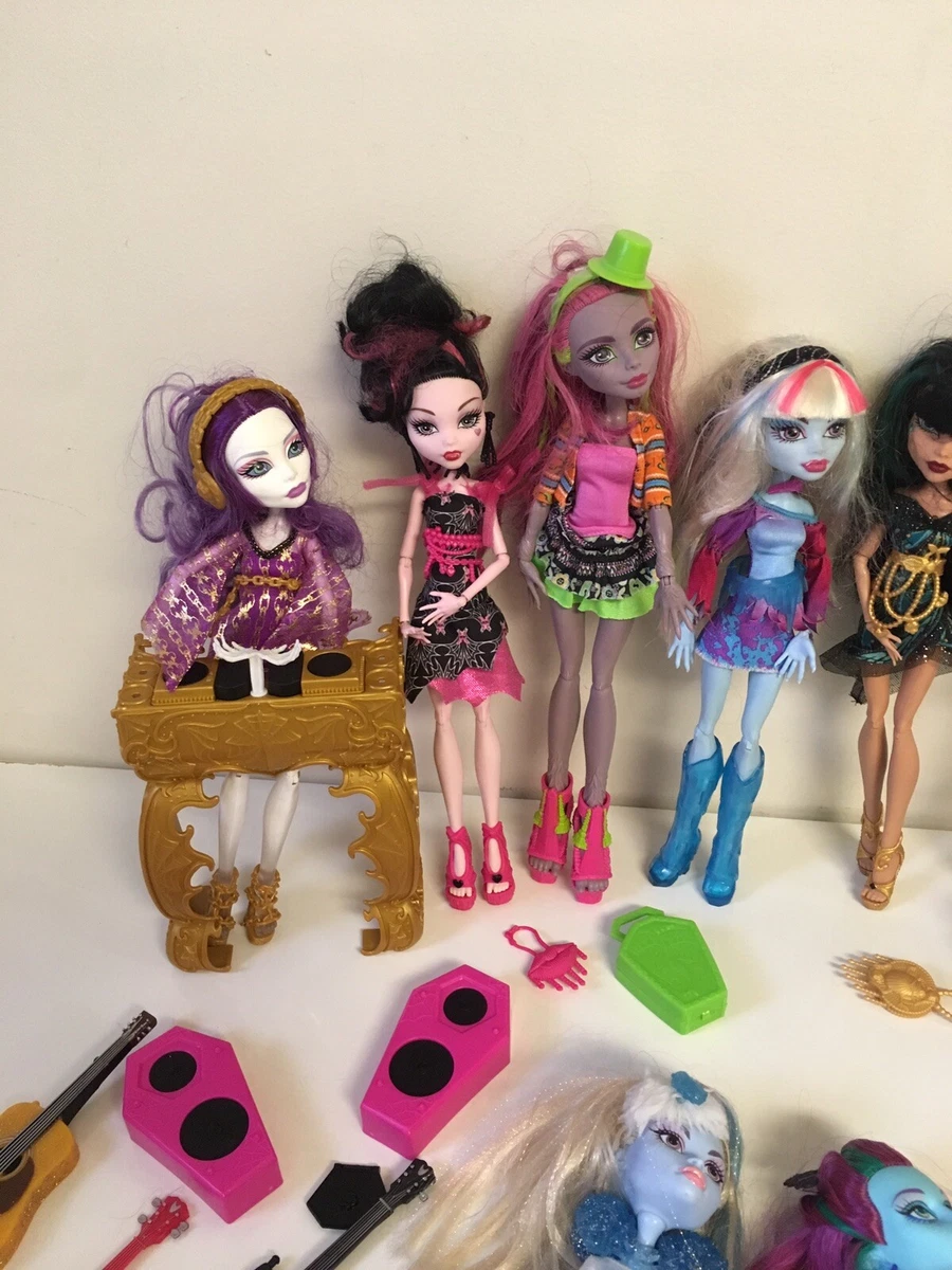 Monster High Lot of 13 Dolls