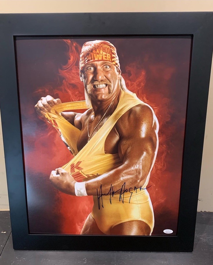 Hulk Hogan Autographed Signed 16x20 Photo WWE Beckett BAS QR 