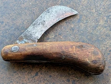 Vintage Soviet Folding Pocket Tourist Garden Pruning Sanitary Knife USSR