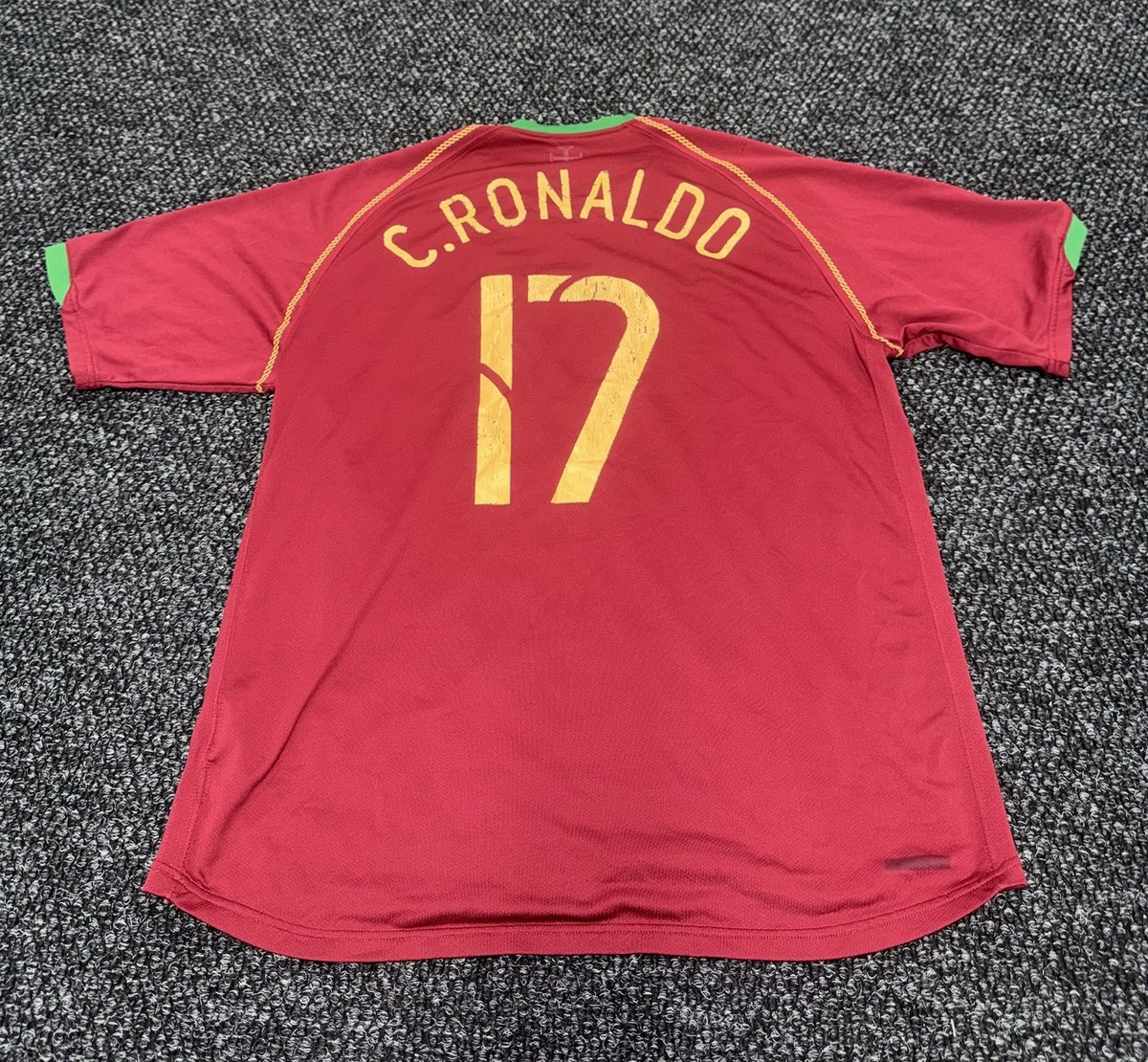Vintage Nike Portugal Cristiano Ronaldo #17 Soccer Jersey 2004