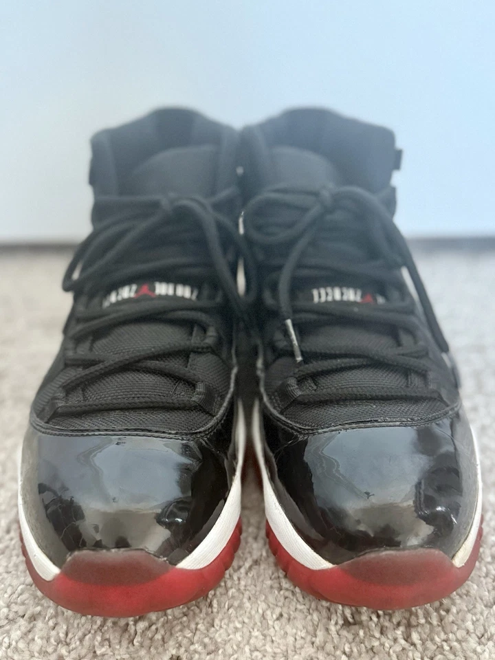 Jordan 11 Retro Bred 2012 - talla 11 SIN CAJA Foto 2 de 4