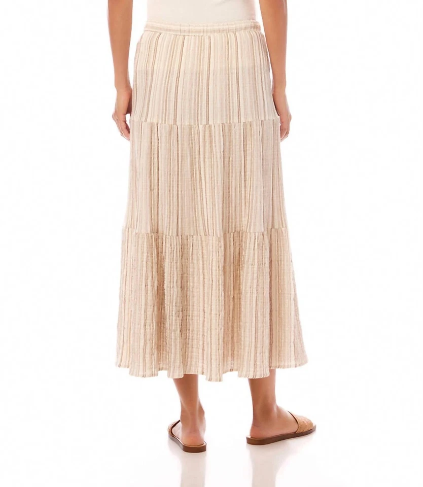 Saia midi Karen Kane metálica em camadas tamanho G - Imagem 3 de 3