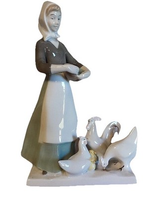 E Germany V.E.B. Porzellanfiguren Grafenthal G.m.b.h., Grafenthal, GDR. Rooster