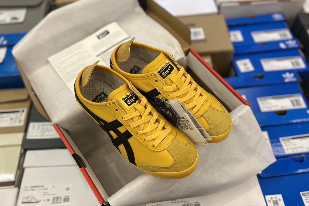 Onitsuka Tiger MEXICO 66 YELLOW BLACK Shoes New With Box 1183C102