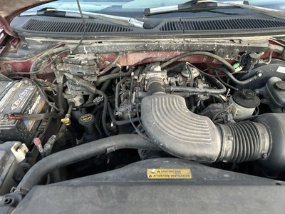 Air Cleaner Thru 09/18/03 Fits 98-03 NAVIGATOR 104758788