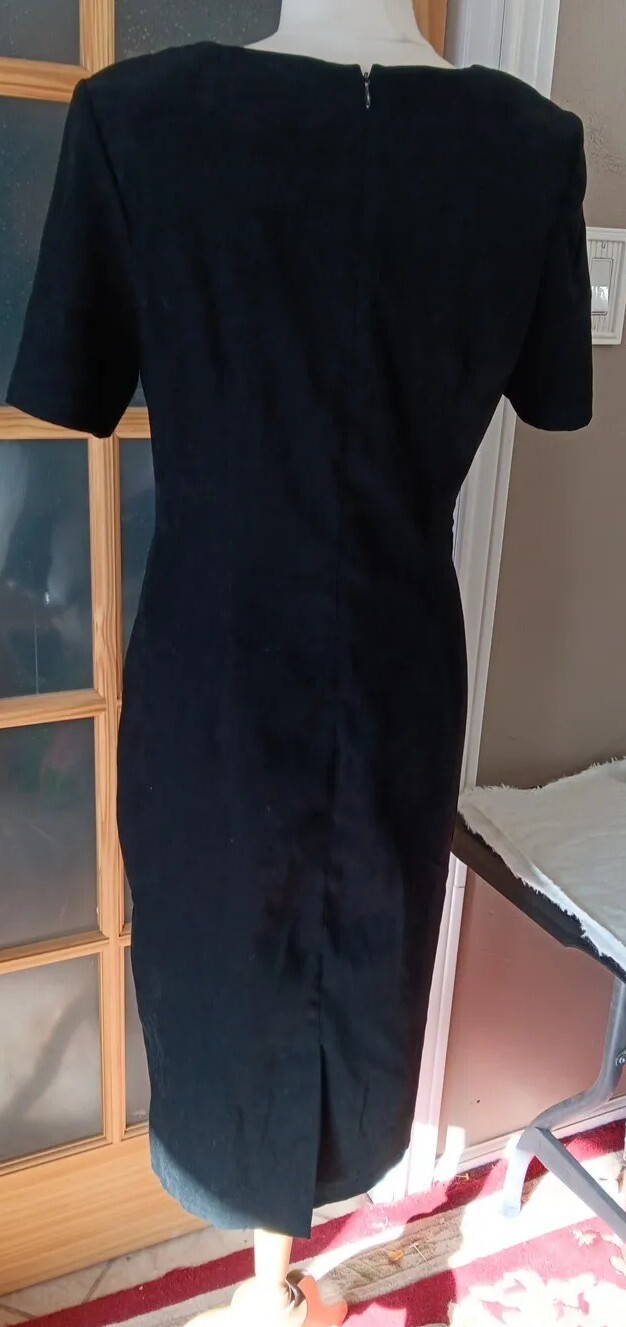 Picture 4 of 8