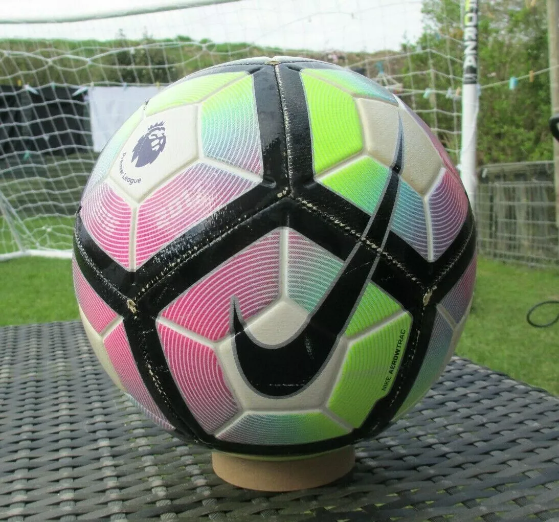 Мяч Nike Strike Premier League