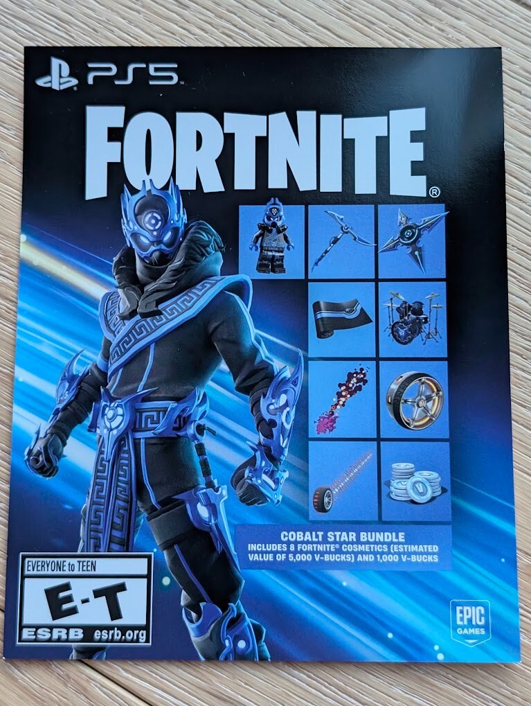 PlayStation 5 &quot;フォートナイト&quot; Cobalt Starパック imgrc0140176114.jpg