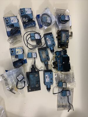 Lot of MAC Valves used