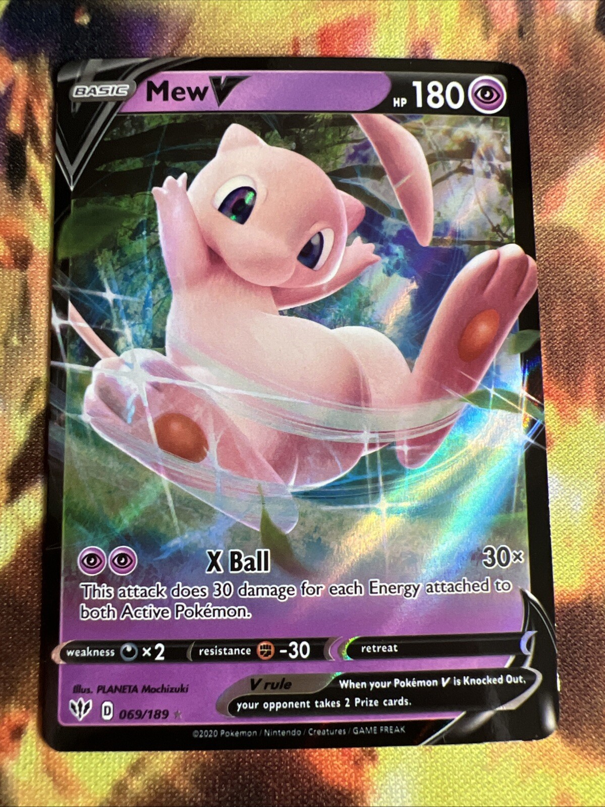 Pokémon Mew V 069/189 Swsh03: Darkness Ablaze Holo NM