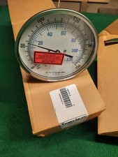 New Trerice B8560427  0-250F  1/2" NPT 4" Stem 5" Dial Bi-Metal Thermometer