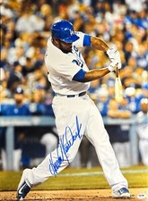 Howie Kendrick Signed 16x20 Photo Los Angeles Dodgers PSA 6A52984