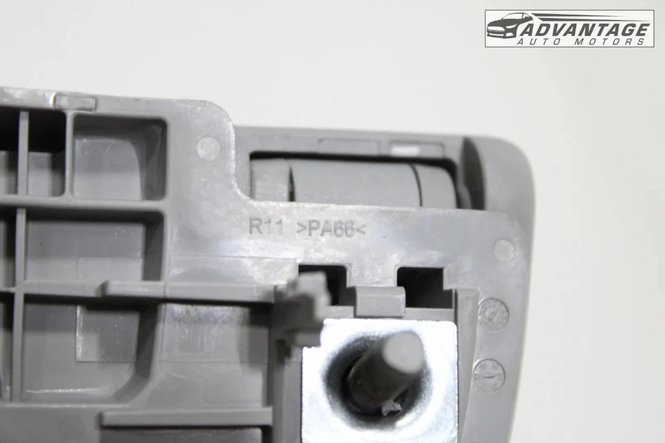 GMC ACADIA 2017-2023 techo trasero derecho agarre superior mango gris OEM Foto 4 de 4