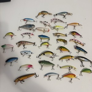 30+ Fishing Lures Hard Plastic Jig Soft Plastic Fly Assortment