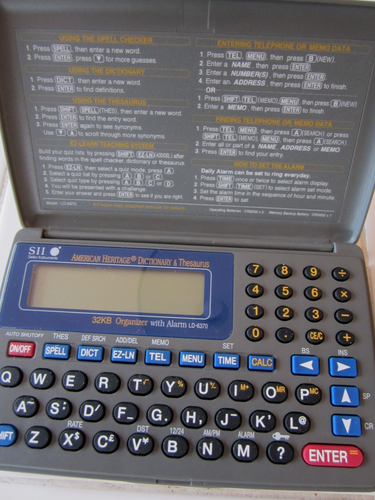 Vintage 2000 SEIKO American Heritage Dictionary & Thesaurus ~ Model LD-6370 - Afbeelding 2 van 4