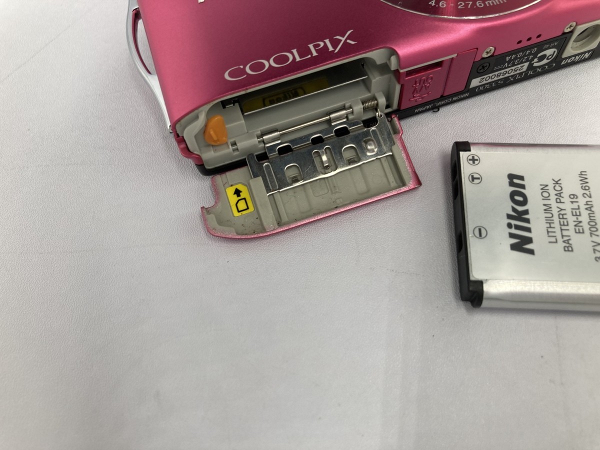 N MINT Nikon COOLPIX S3300 Compact Digital Camera pink from japan