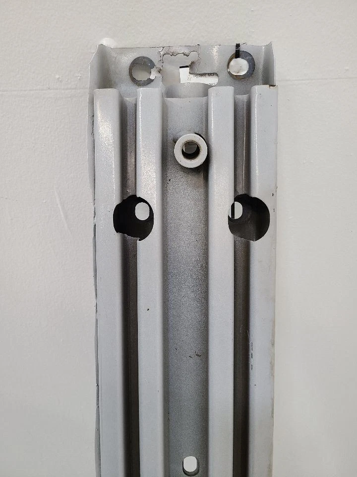 2011 2012 2013 2014 2015 FORD EXPLORER Front Bumper Reinforcement Foto 2 de 4