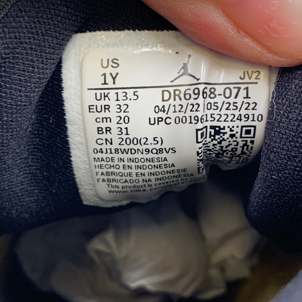 Nike Air Jordan 1 Mid SE DR6968-071 Youth 1 Shoes Gold Black Basketball Sneakers thumbnail 14