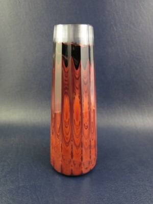 Art Reed dated 10-1979 Art Glass 16 Panel Vase -Estate Sale of American ...