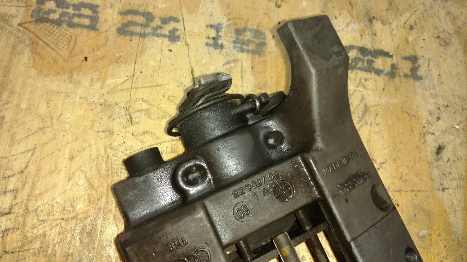 LAMBORGHINI GALLARDO LP560 LP570 REAR LEFT E-BRAKE CALIPER OEM 420615403A