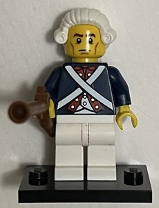 LEGO Minifigures Series 10 REVOLUTIONARY SOLDER 71001 - 100% Complete with Gun