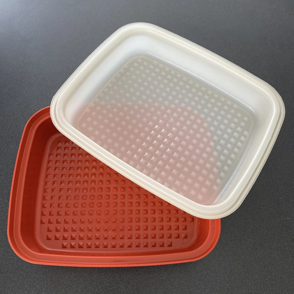 Tupperware Marinade Meat Container Pyramid Surface Paprika Red 1294-2 &  1295-6